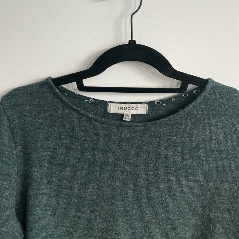 Green Sweater - TRUCCO